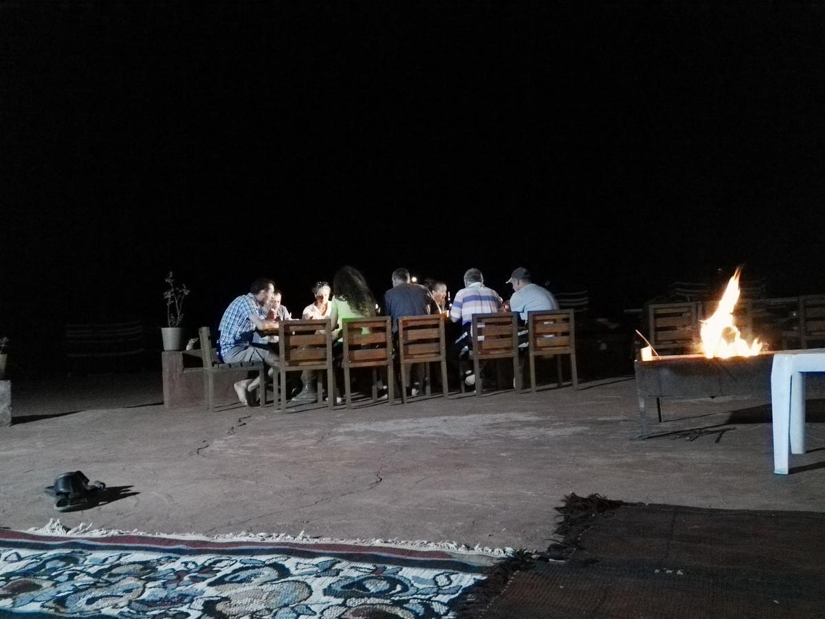 Rainbow Camp Hotel Wadi Rum Ngoại thất bức ảnh