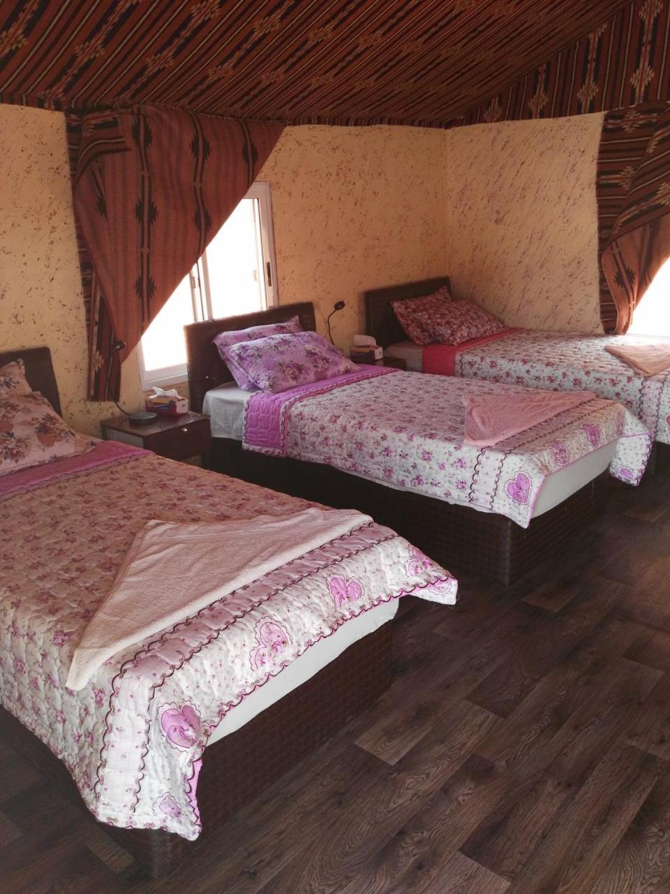 Rainbow Camp Hotel Wadi Rum Ngoại thất bức ảnh