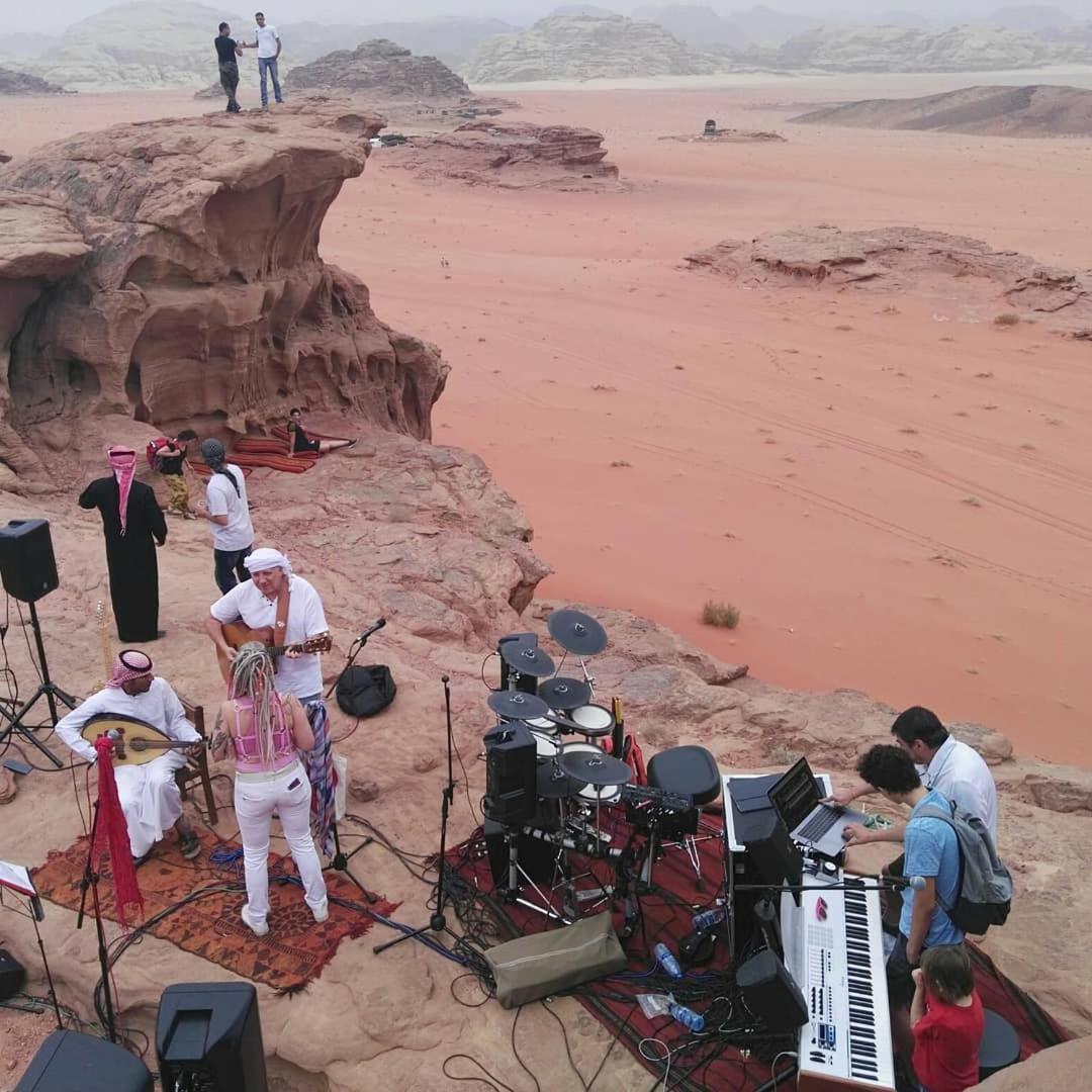 Rainbow Camp Hotel Wadi Rum Ngoại thất bức ảnh