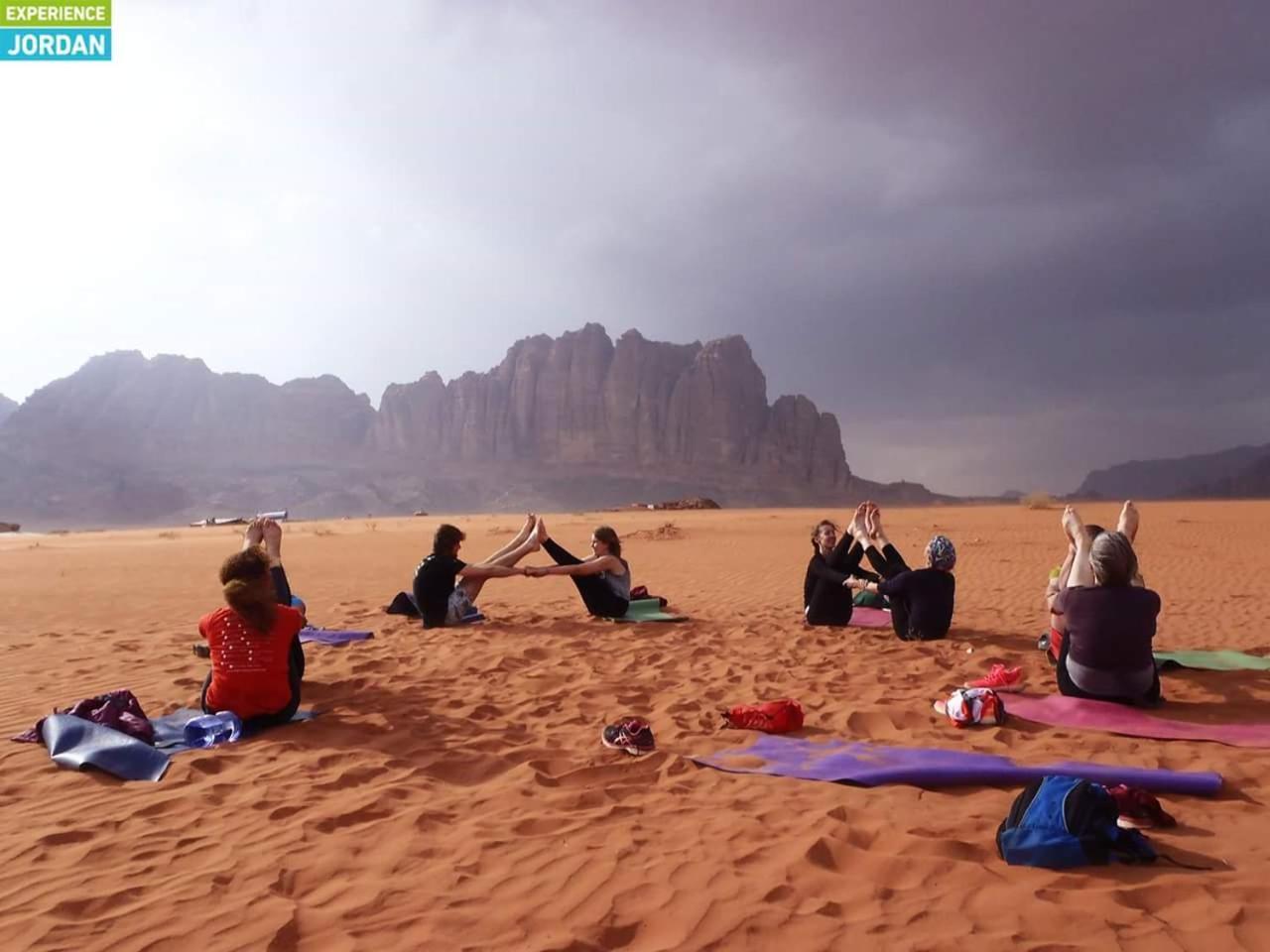 Rainbow Camp Hotel Wadi Rum Ngoại thất bức ảnh