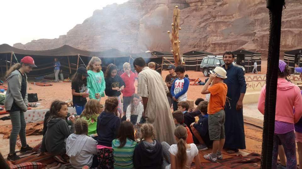 Rainbow Camp Hotel Wadi Rum Ngoại thất bức ảnh
