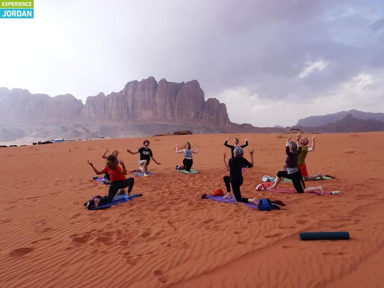 Rainbow Camp Hotel Wadi Rum Ngoại thất bức ảnh